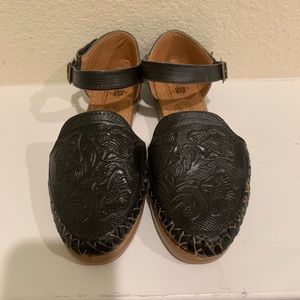Huaraches, black size 9 but runs big